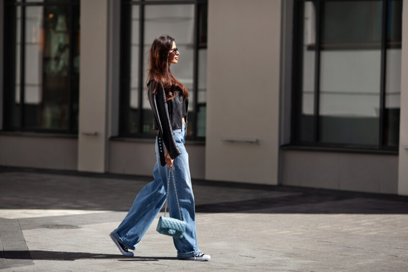 jak si vylepšit šatník bez zbytečného nakupování a přejídání. Inspirace, kombinace a triky pro styl, který tě rozzáří.